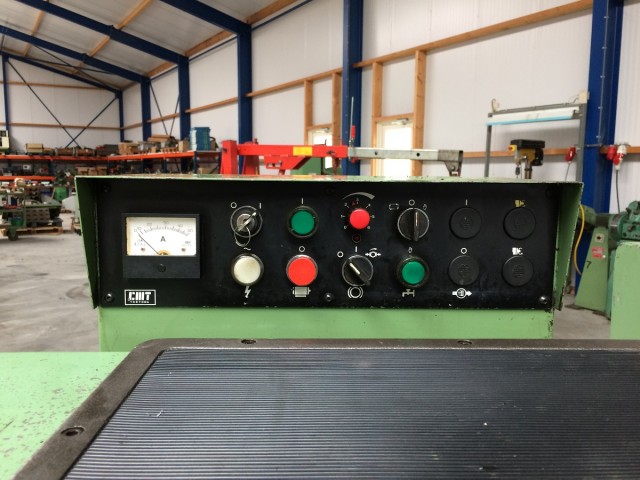 CMT Ursus 250 x 1500 - 5