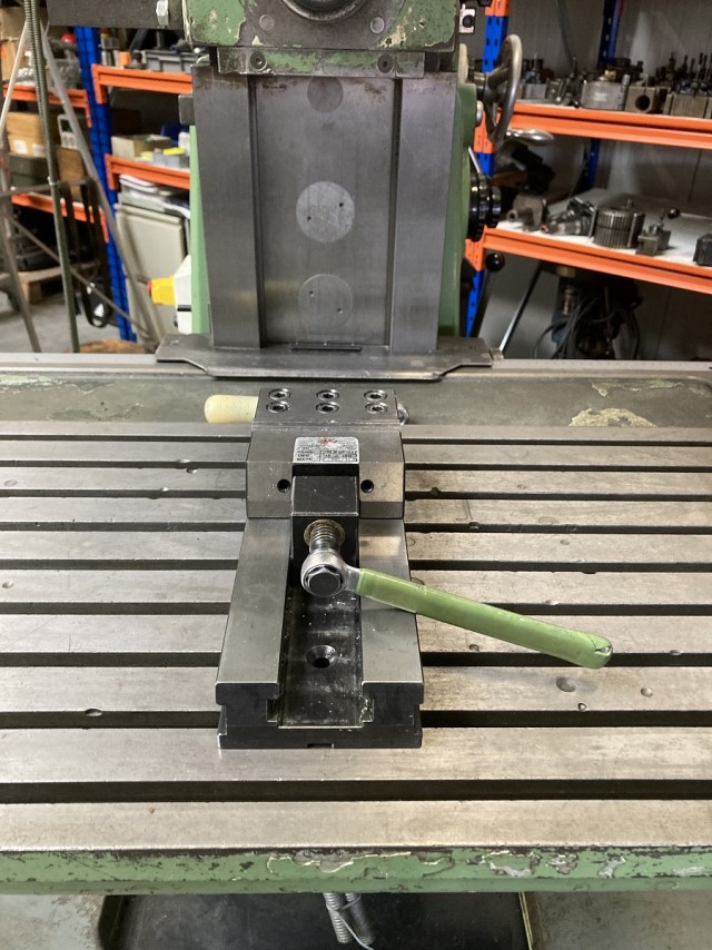 Deckel FP3 - 11